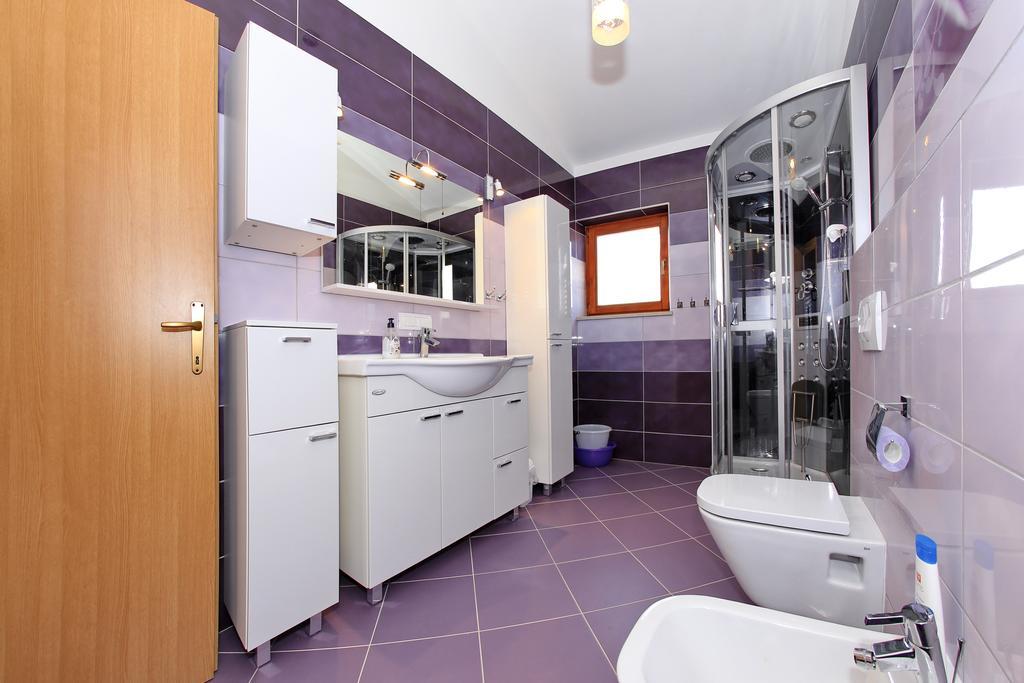 Apartments Maslina Božava Eksteriør bilde