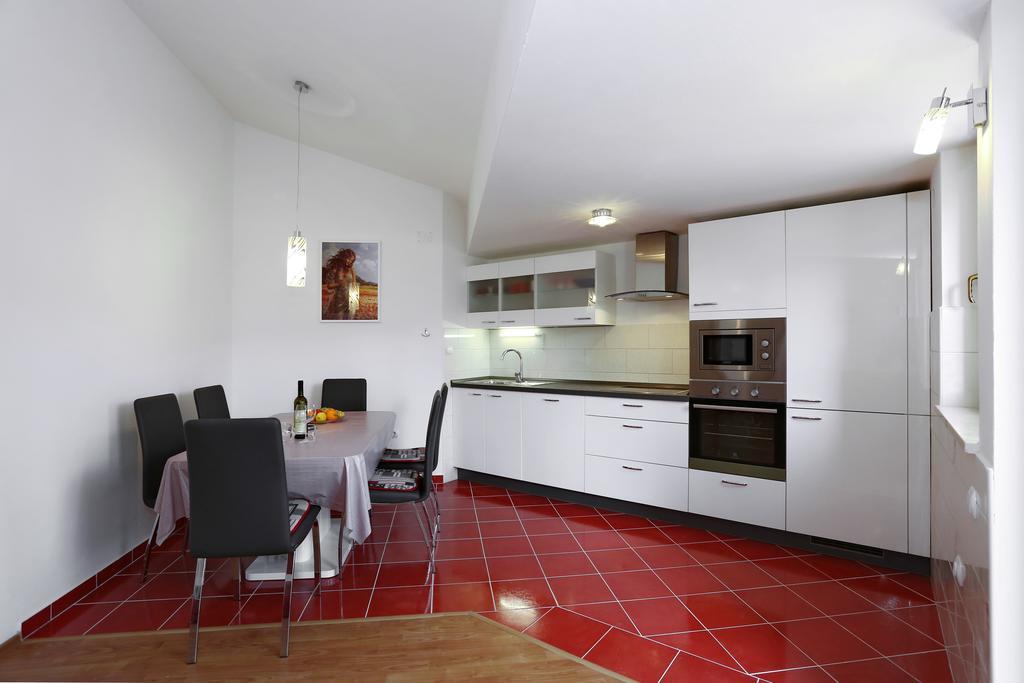 Apartments Maslina Božava Eksteriør bilde